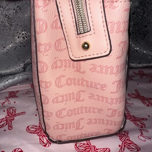Juicy Couture Pink Handbag - Picture 7 of 9